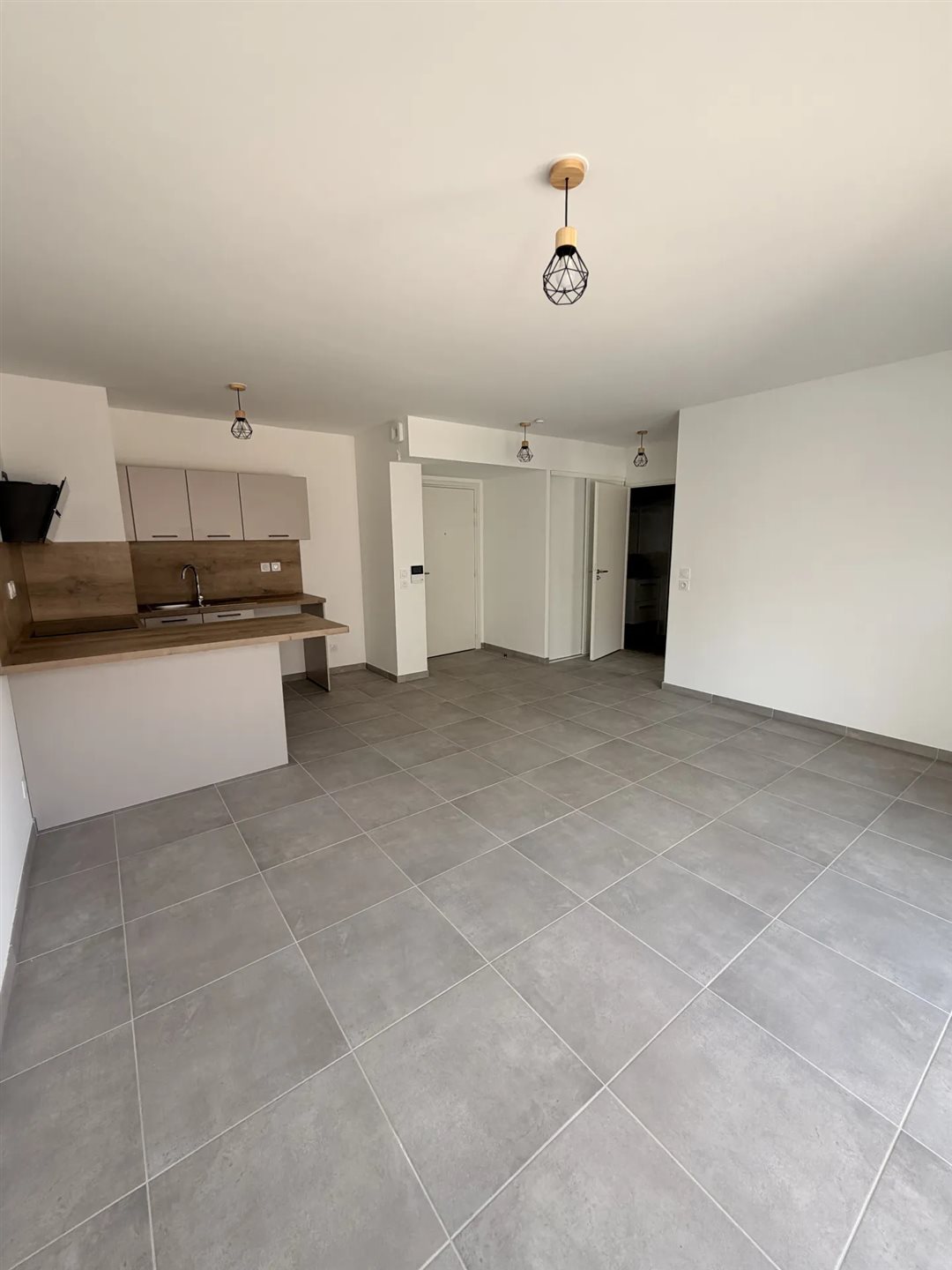 Appartement à louer, 47m², Aubagne