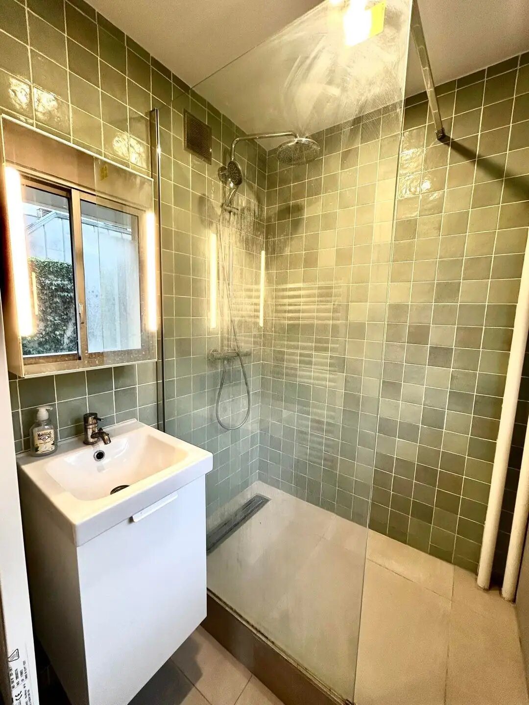 Appartement à louer, 27m², Paris 17ème