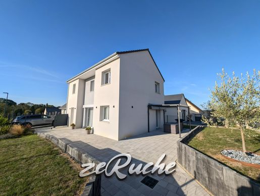 Maison 5 pièces 111 m² · à Tilly-sur-Seulles · 111 m² · 299 000 €