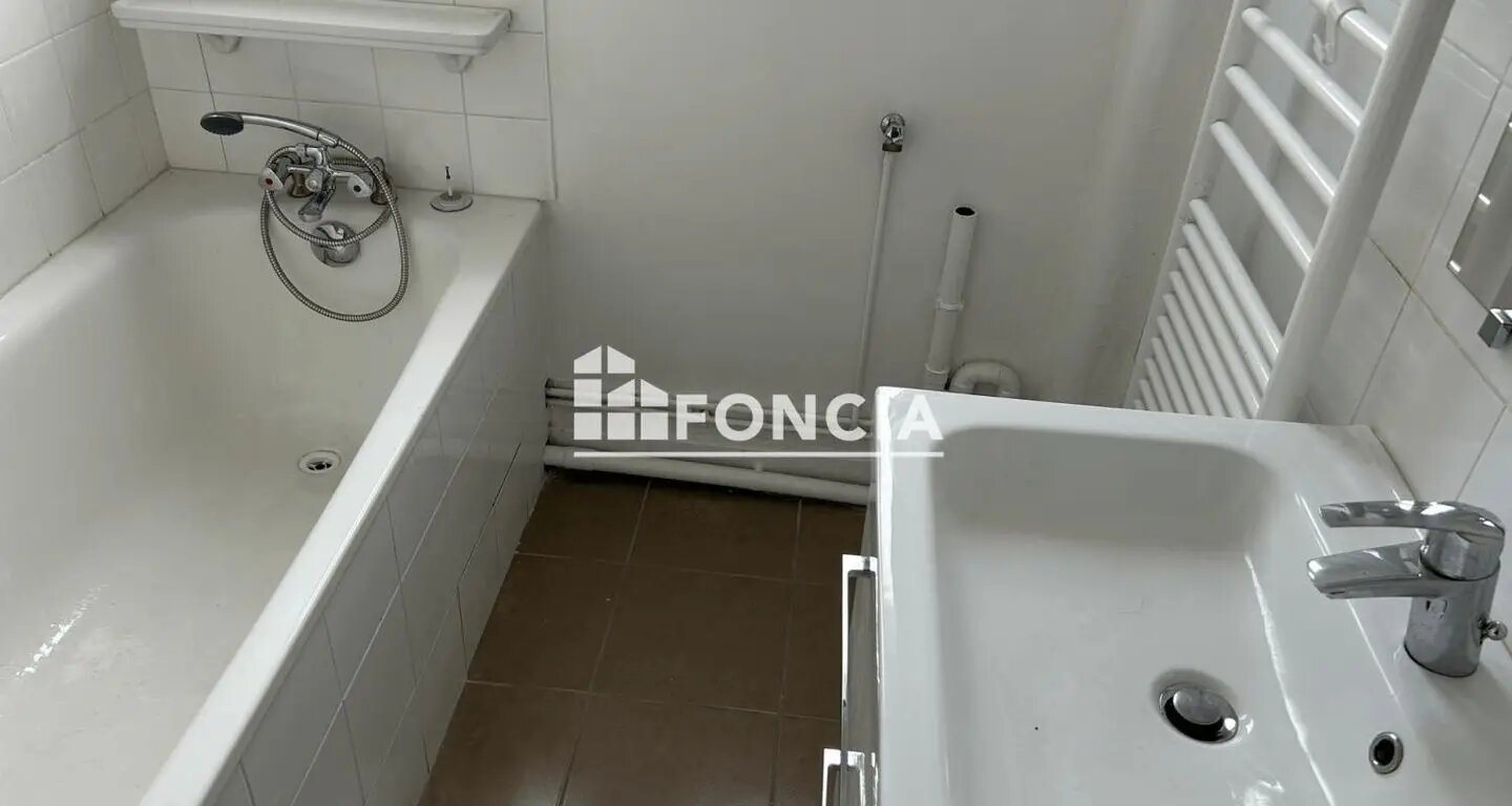 Appartement à louer, 48m², Givors