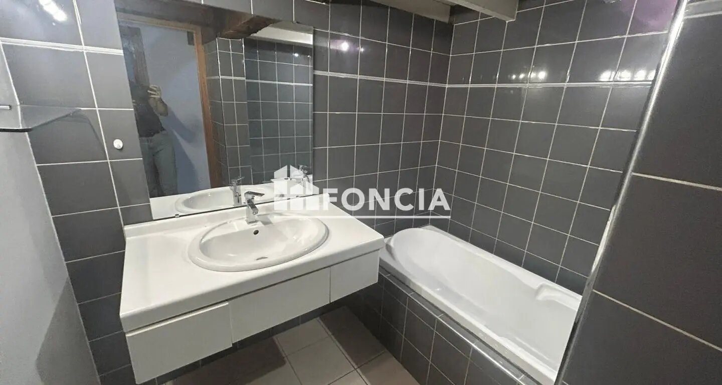 Appartement à louer, 64m², Vienne