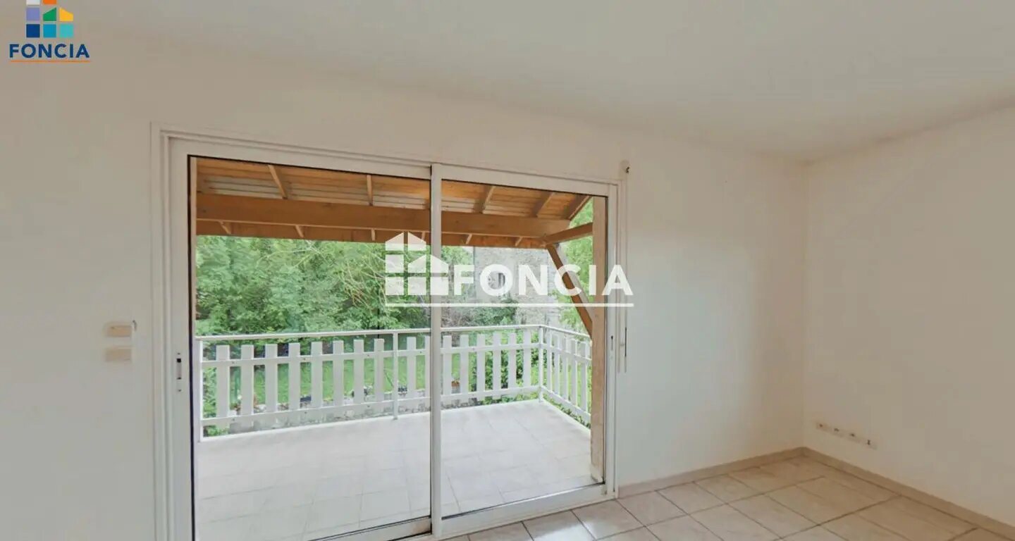 Appartement à louer, 89m², Cour-et-Buis