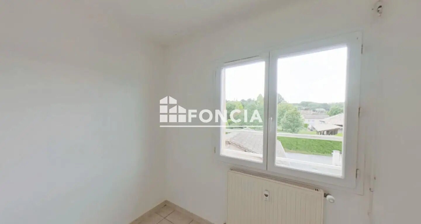 Appartement à louer, 89m², Cour-et-Buis