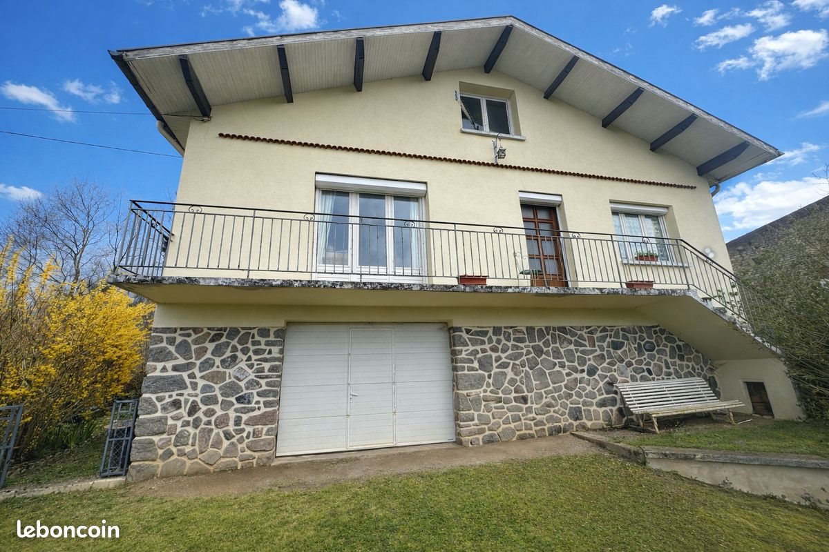Maison à vendre, 115m², Celles-sur-Durolle