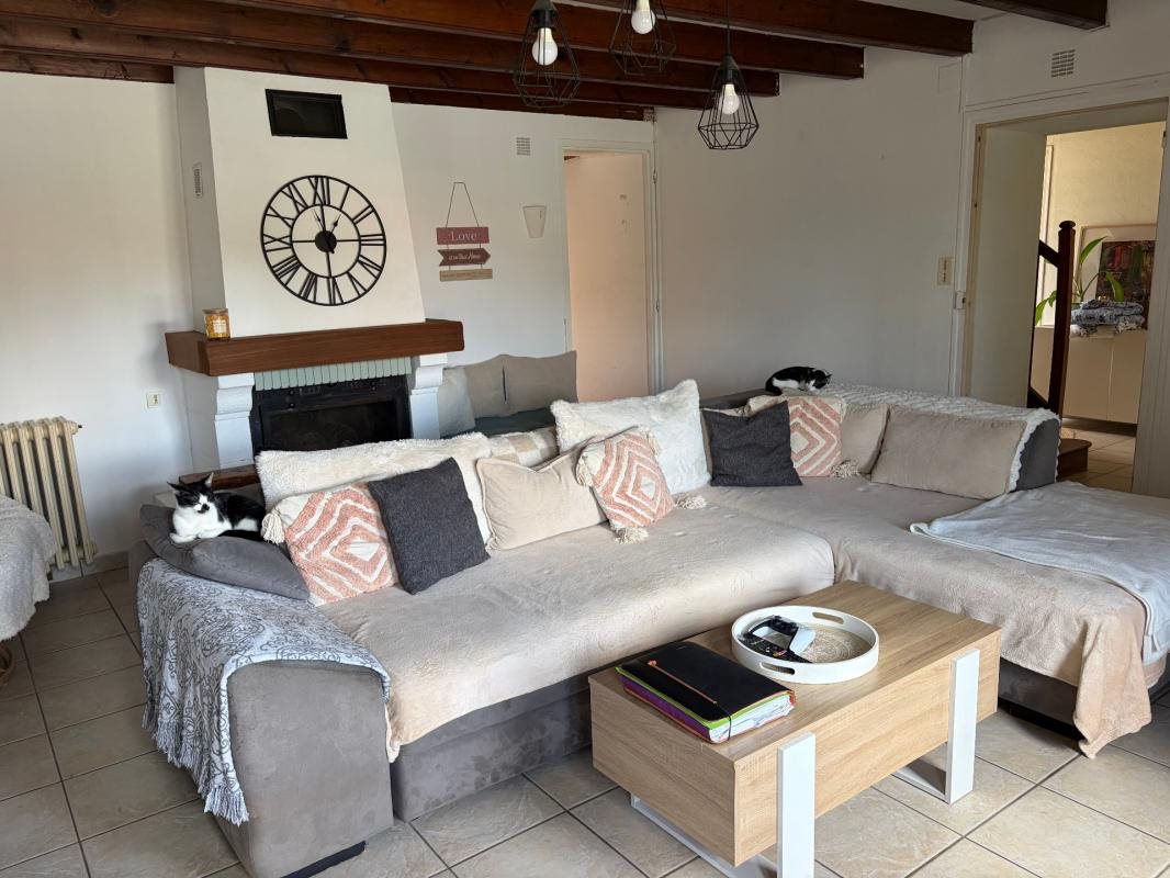 Maison à vendre, 175m², Sainte-Gemme-la-Plaine