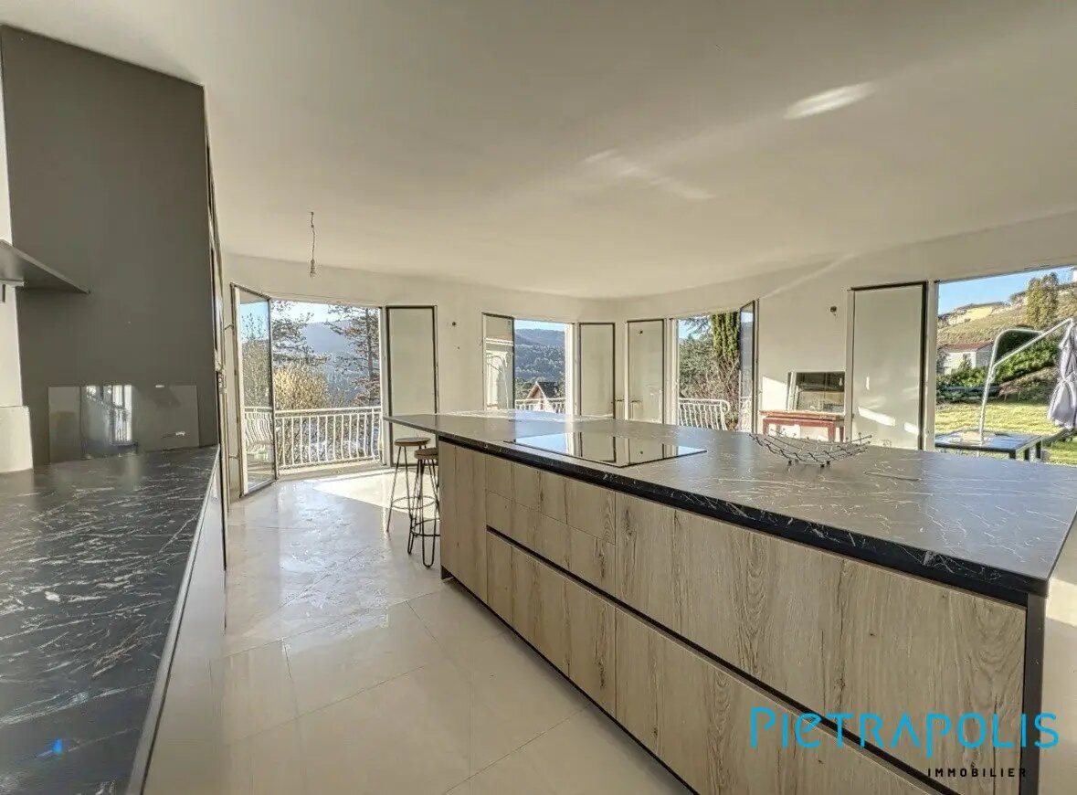 Maison à vendre, 185m², Tarare