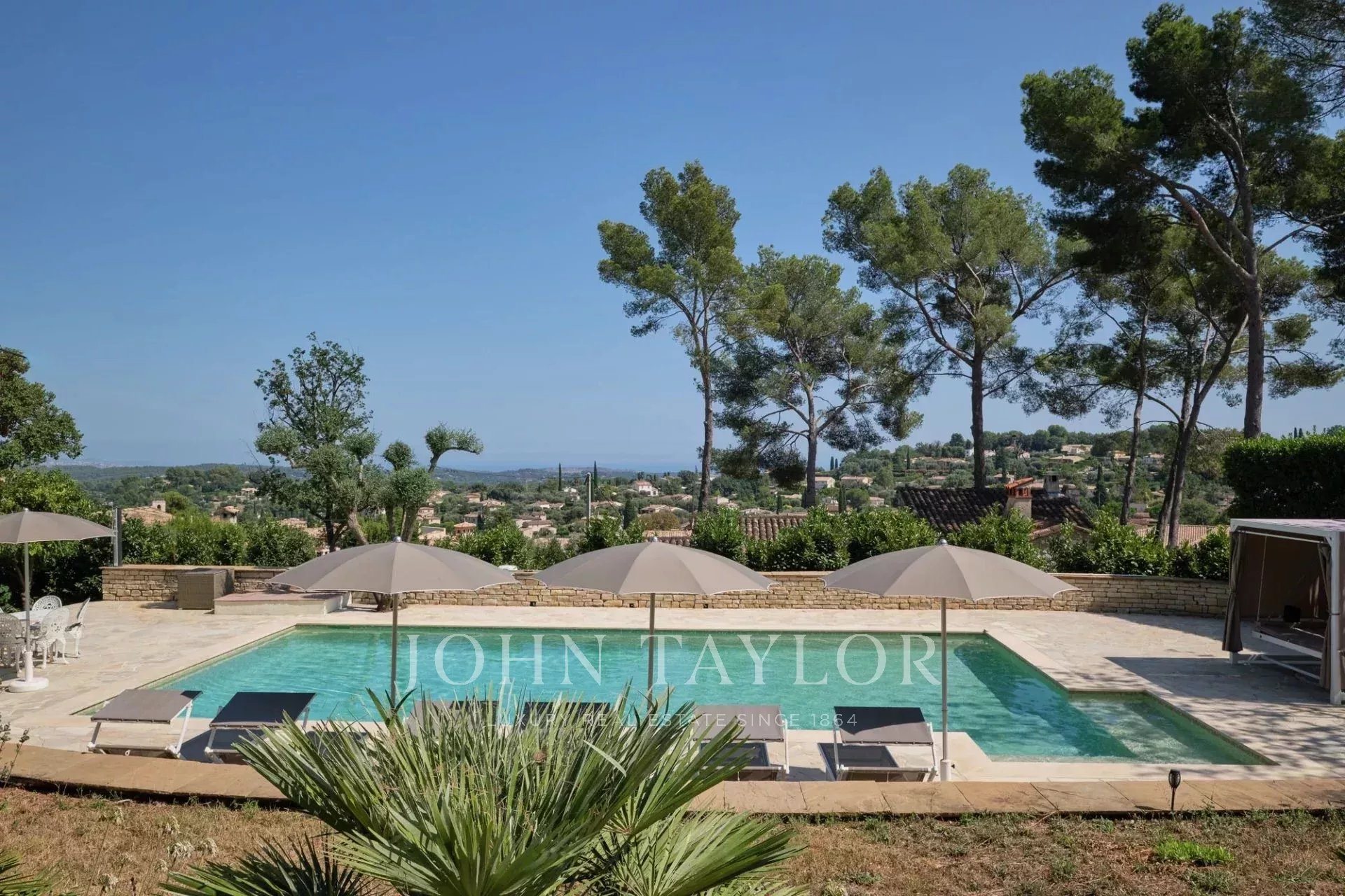 Maison à vendre, 312m², Le Rouret