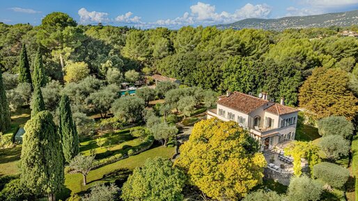 Maison 368 m² · à Grasse · 368 m² · 3 450 000 €