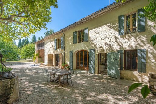 Maison 7 pièces 261 m² · à Plan-d'Orgon · 261 m² · 730 000 €
