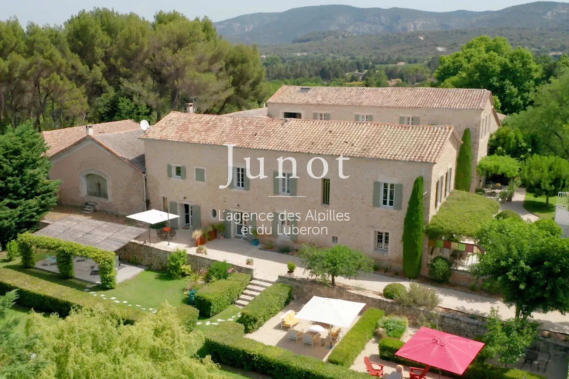 Maison à vendre, 850m², Lagnes