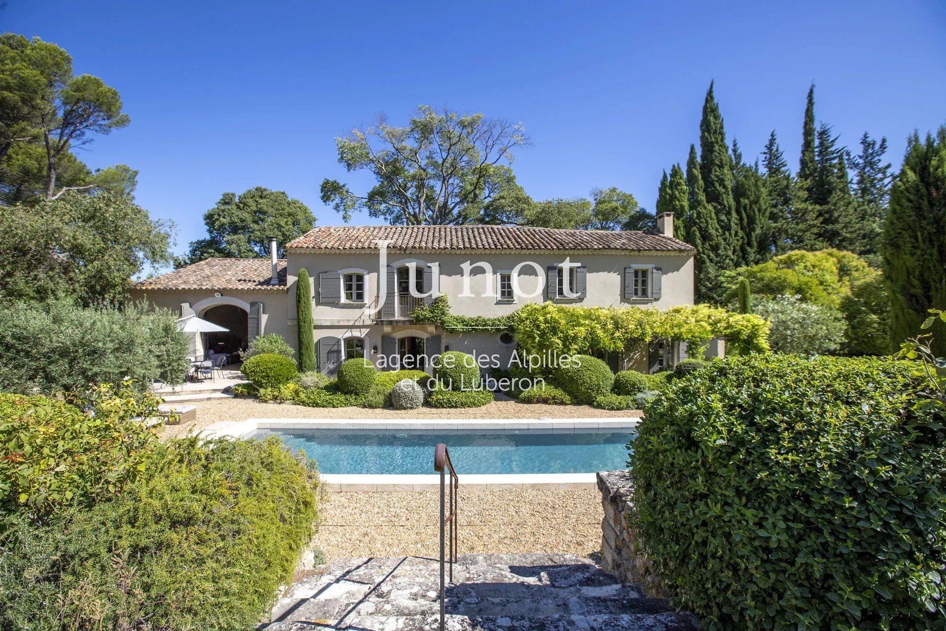 Maison à vendre, 275m², Saint-Etienne-du-Grès