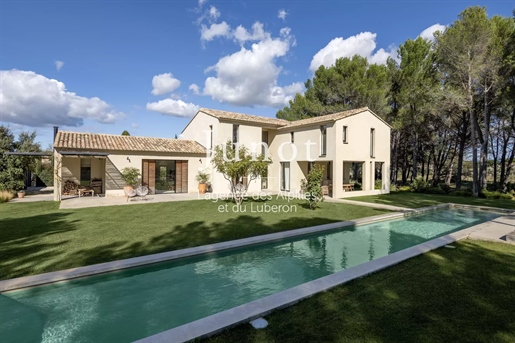 Eygalières 300m²