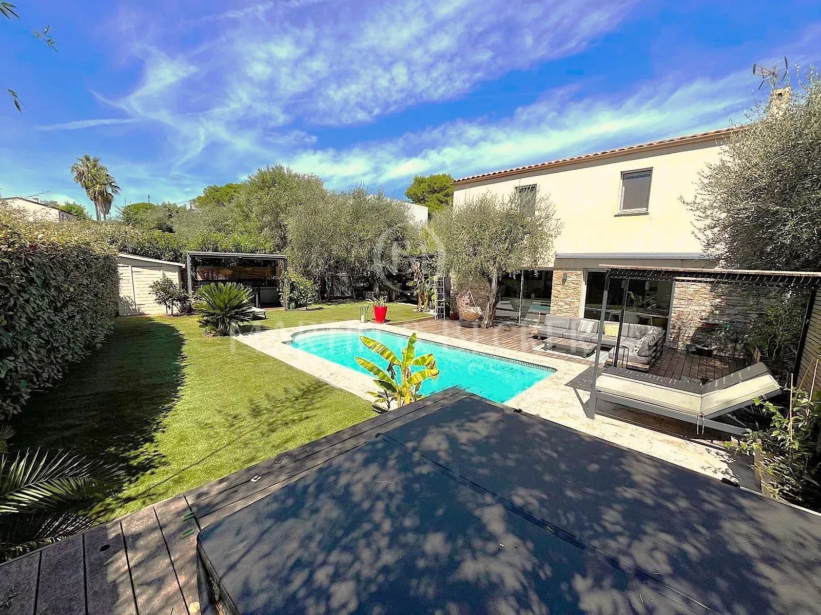 Maison à vendre, 113m², Biot