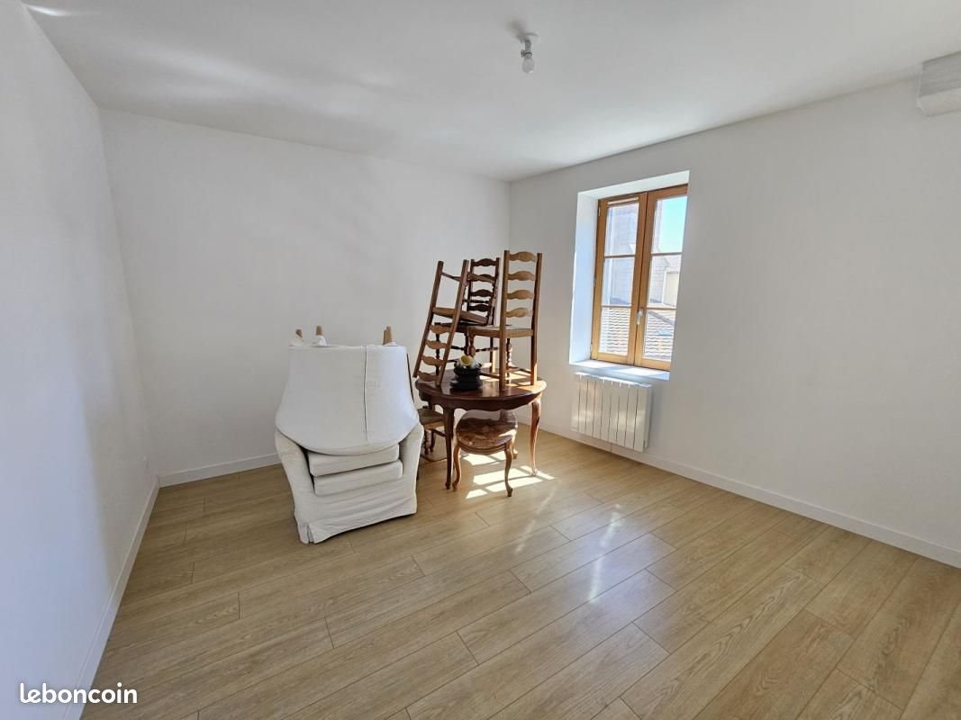 Appartement à louer, 47m², Fleurie