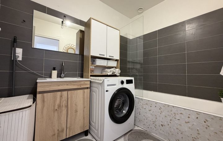 Appartement à louer, 73m², Saint-Trivier-sur-Moignans