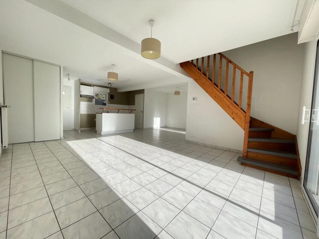 Maison à vendre, 82m², Theix