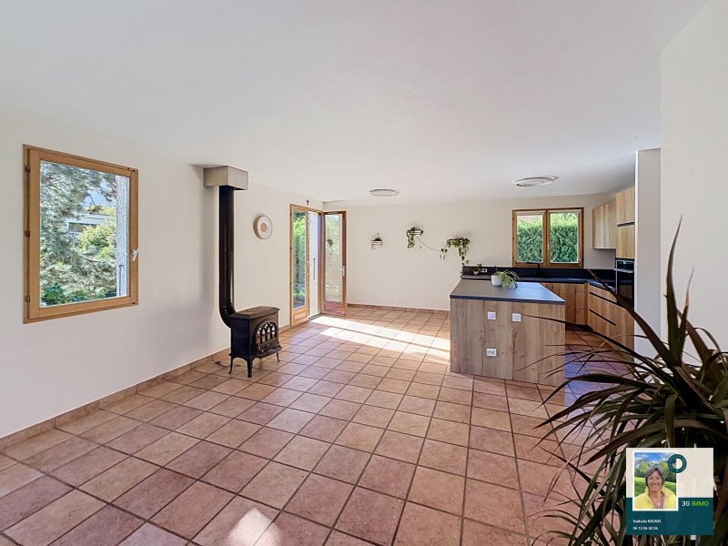 Maison à vendre, 4m², Onnion