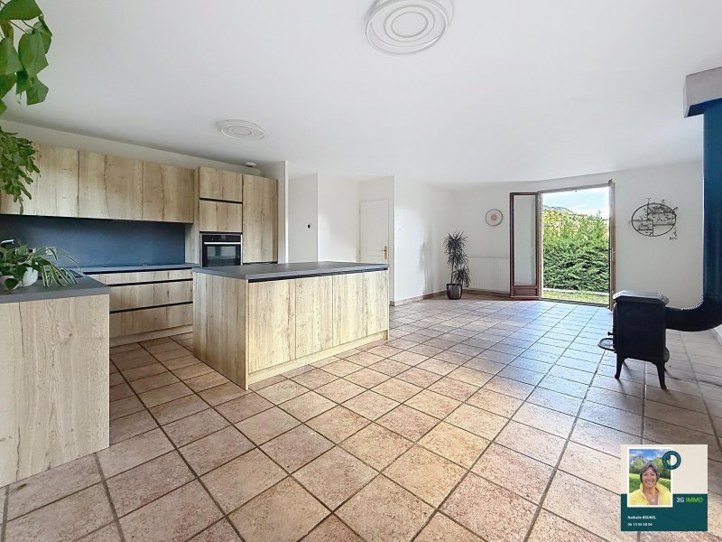 Maison à vendre, 4m², Onnion
