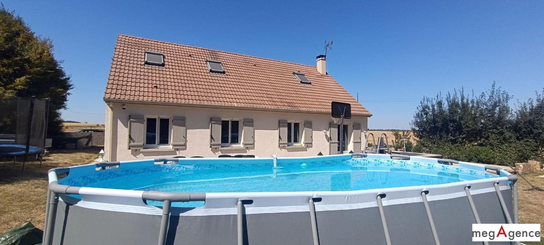 Maison à vendre, 158m², Dollot