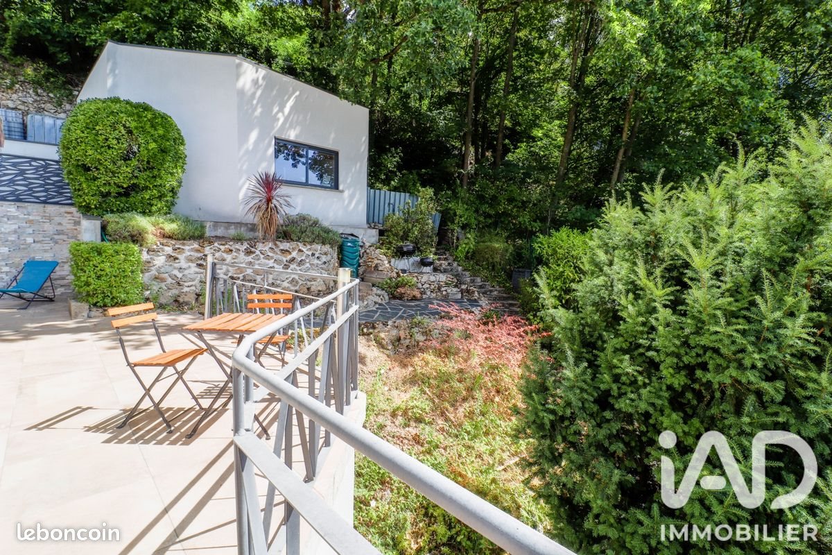 Maison à vendre, 132m², Châteaufort