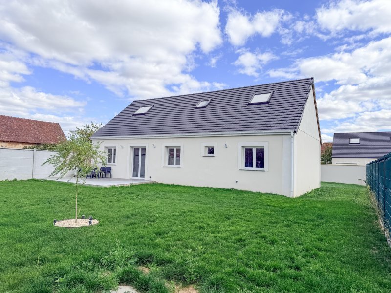 Maison à vendre, 4m², Tréon