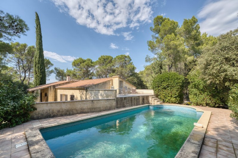 Maison à vendre, 4m², Uchaux