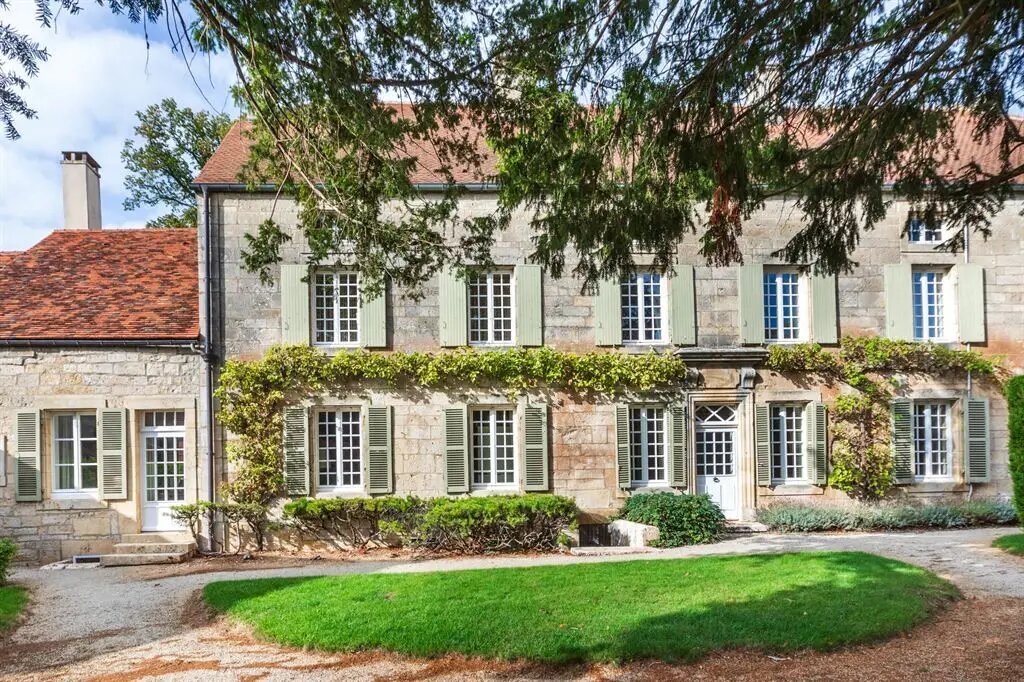 Maison à vendre, 340m², Montbard
