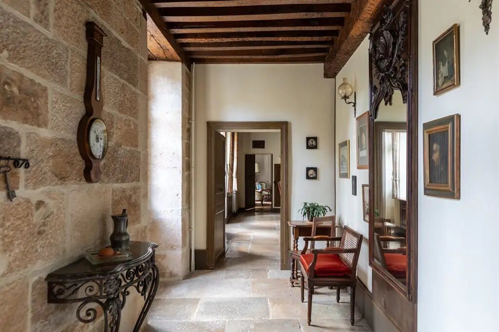 Maison à vendre, 340m², Montbard