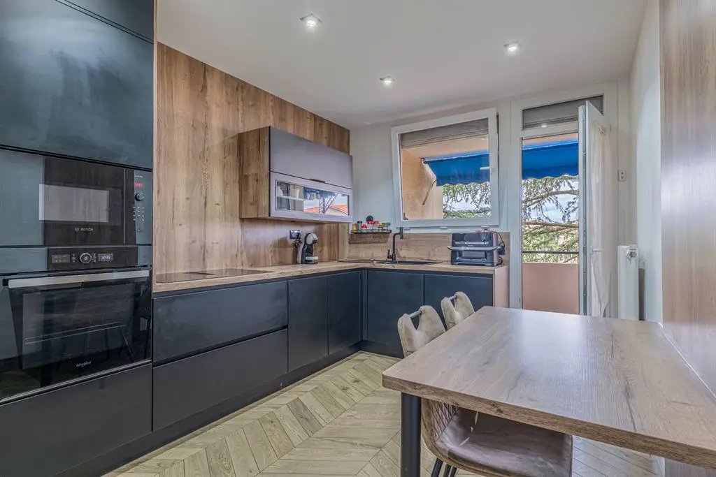 Appartement à vendre, 116m², Bron