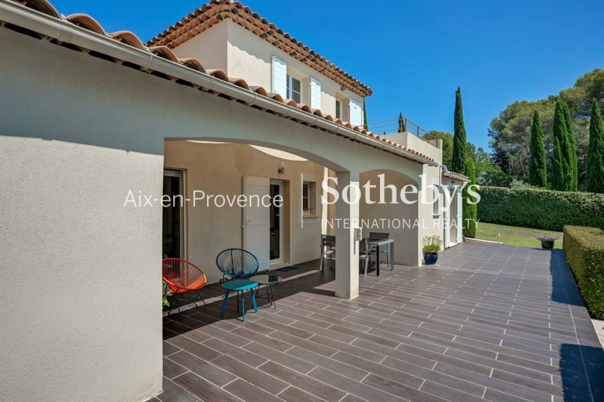 Maison à vendre, 155m², Eguilles