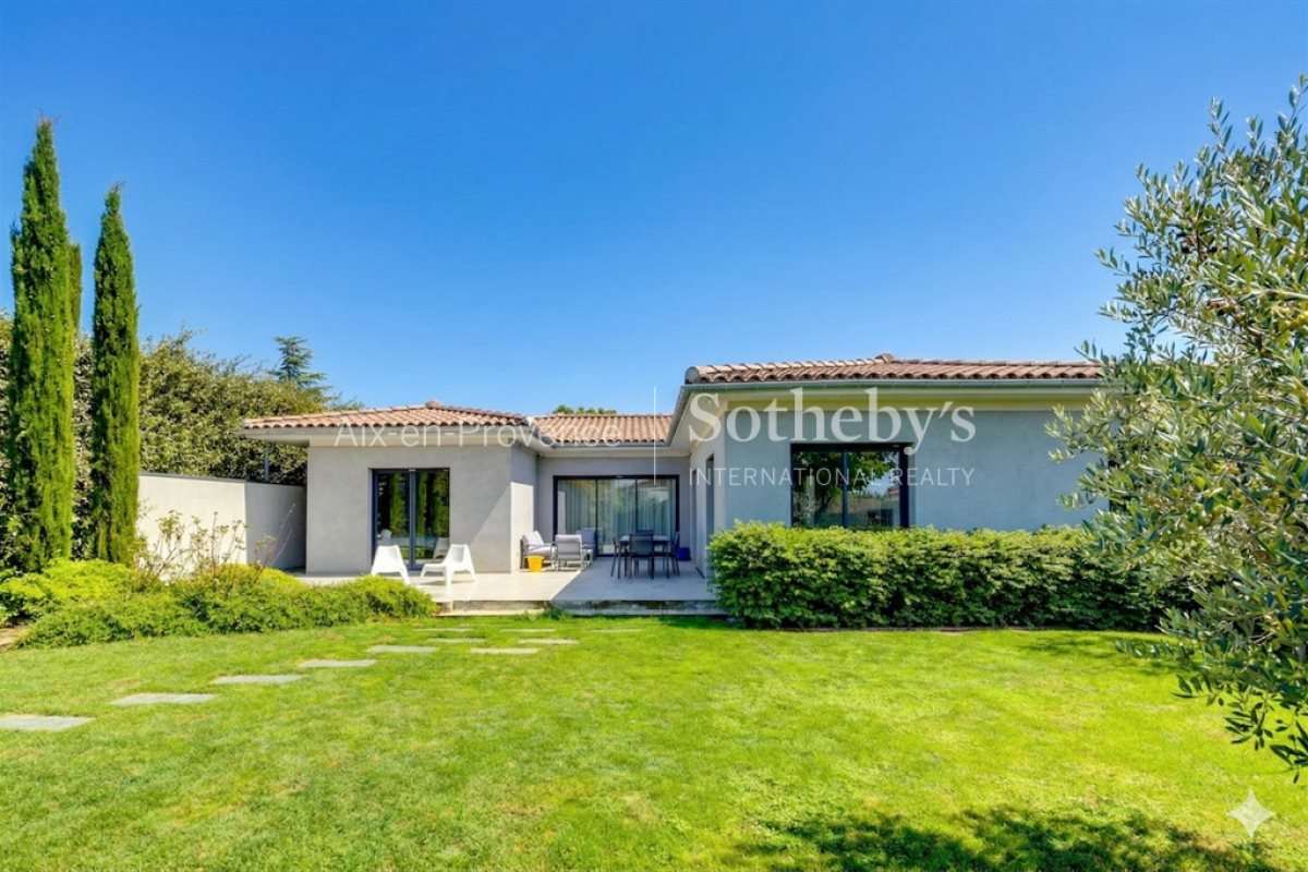 Maison à vendre, 160m², Eguilles