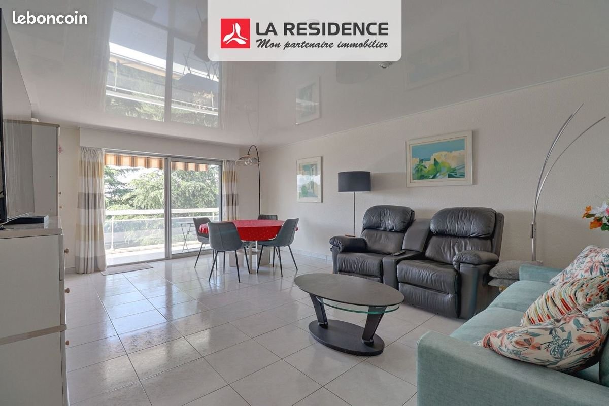 Appartement à vendre, 70m², Fréjus