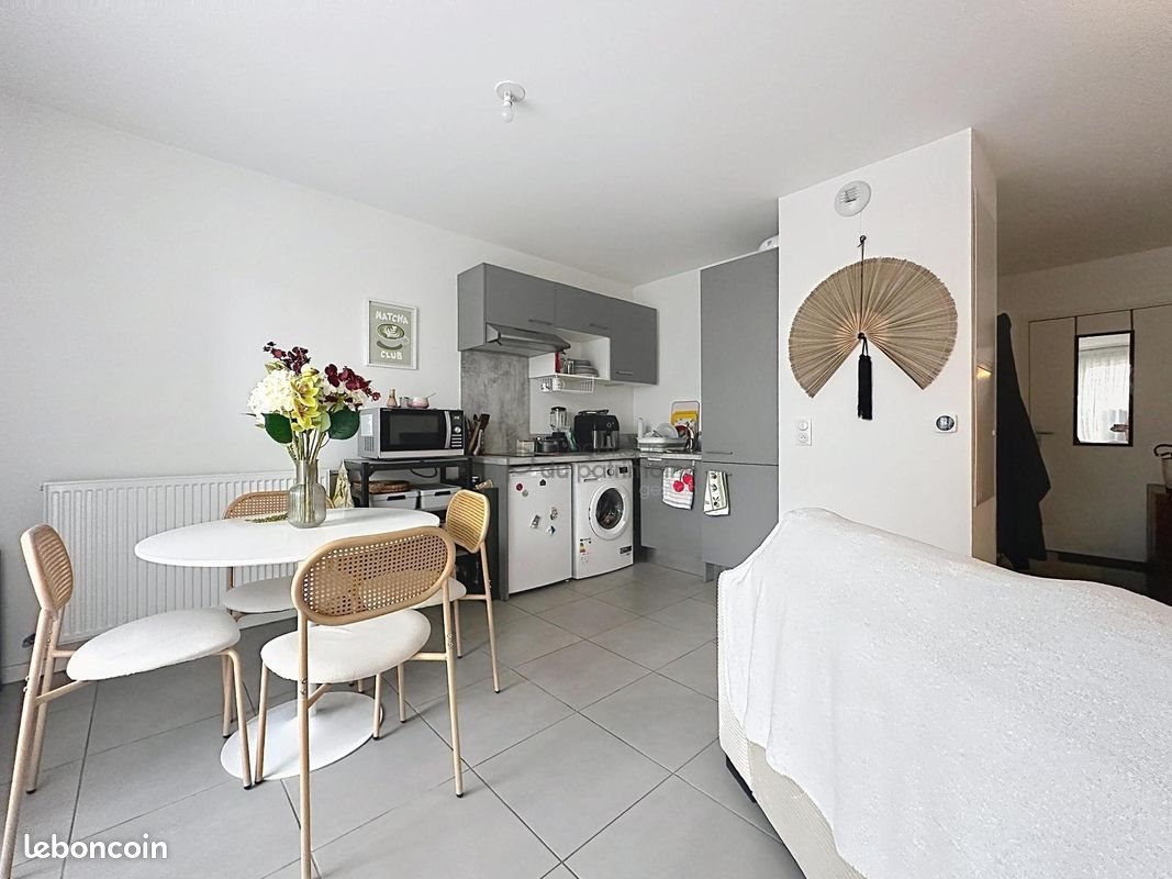 Appartement à louer, 42m², Cenon