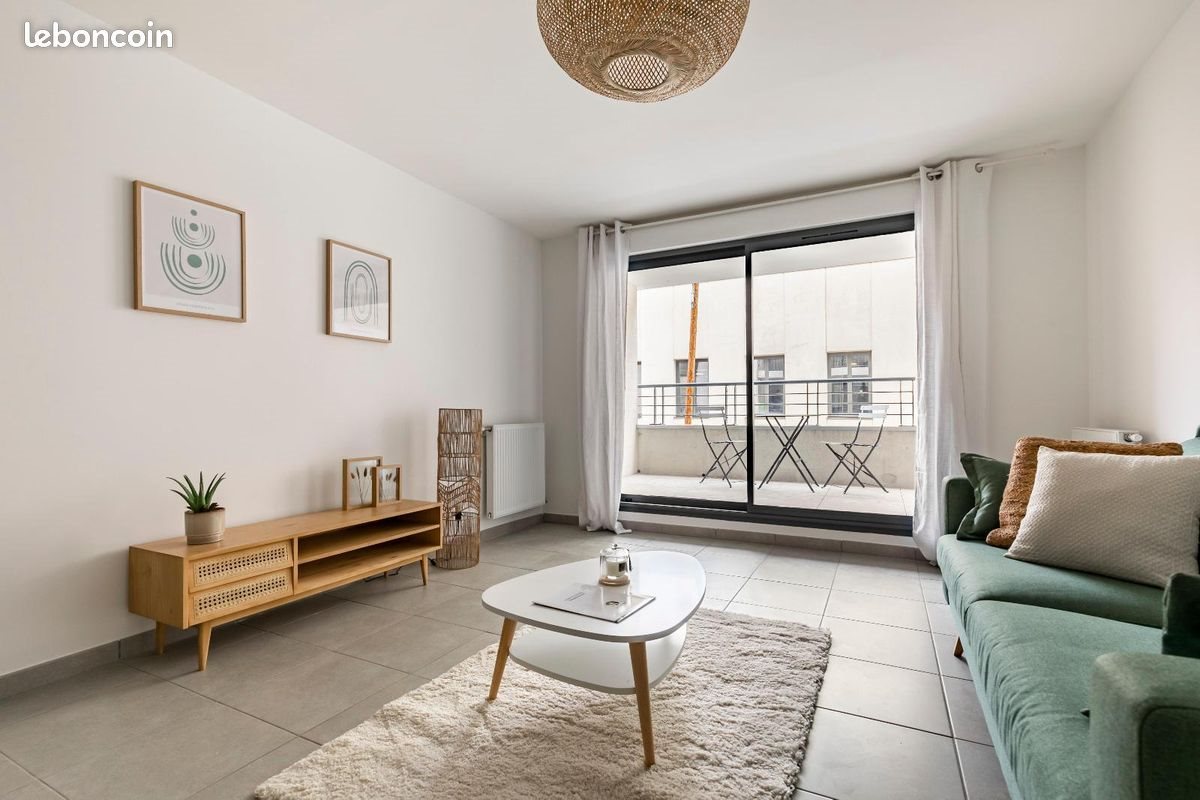Appartement à louer, 74m², Bordeaux