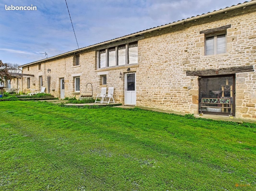 Maison à vendre, 198m², Béceleuf