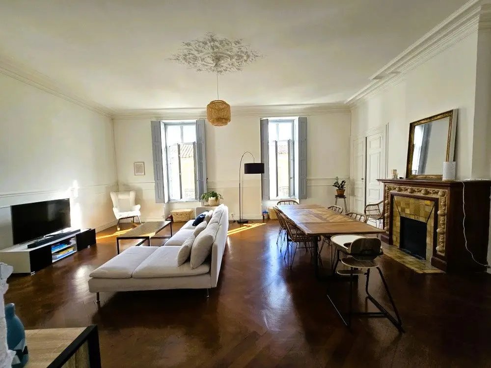 Appartement à louer, 122m², Nîmes