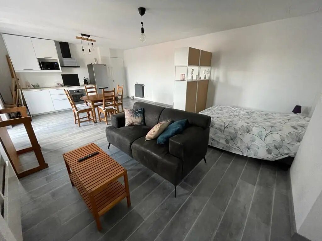 Appartement à louer, 41m², Nîmes