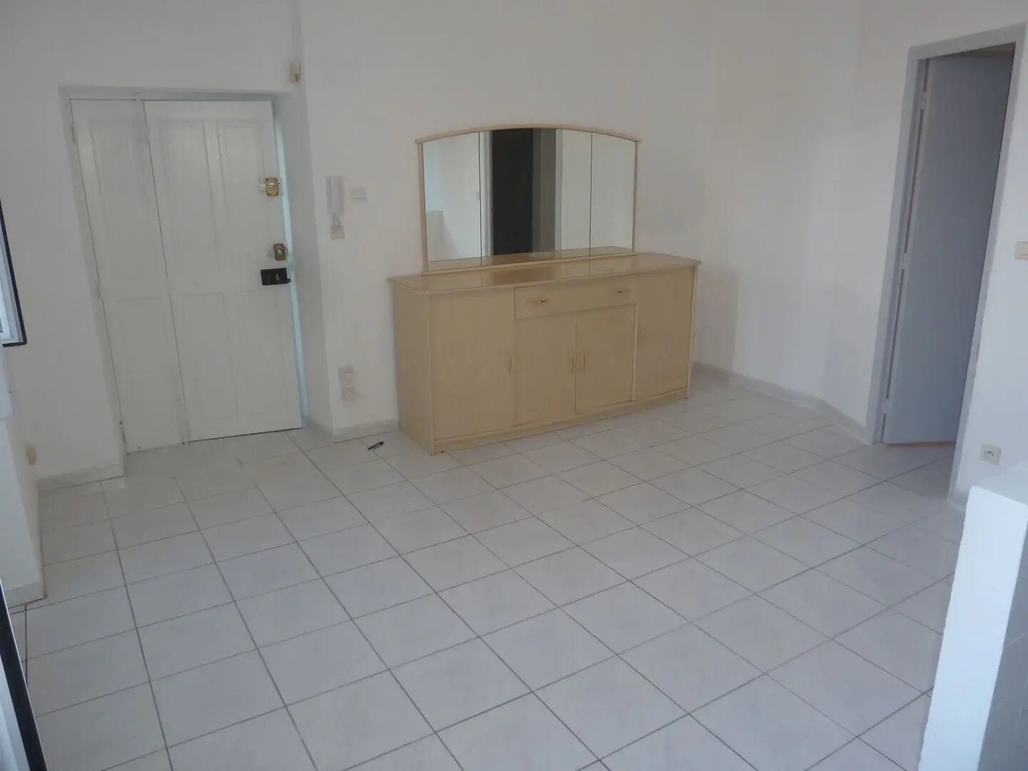 Appartement à louer, 39m², Nîmes