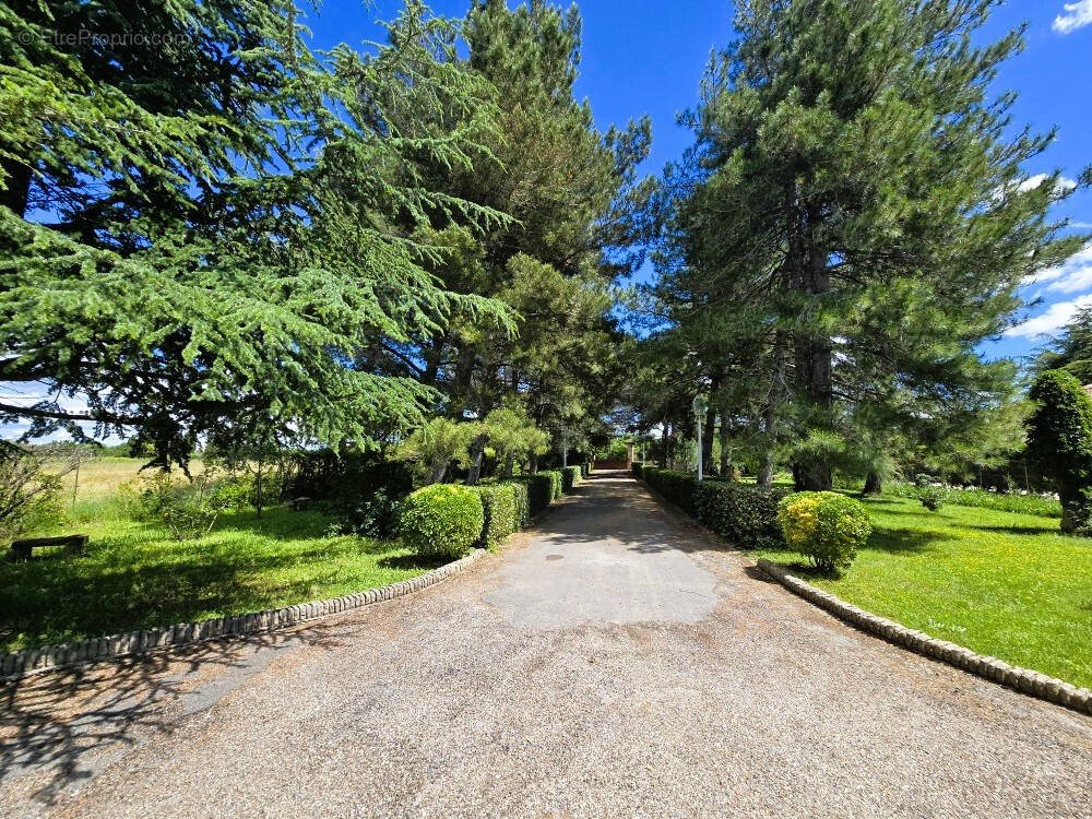 Maison à vendre, 178m², Redessan