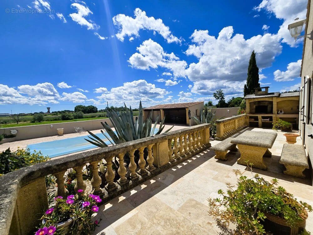 Maison à vendre, 178m², Redessan