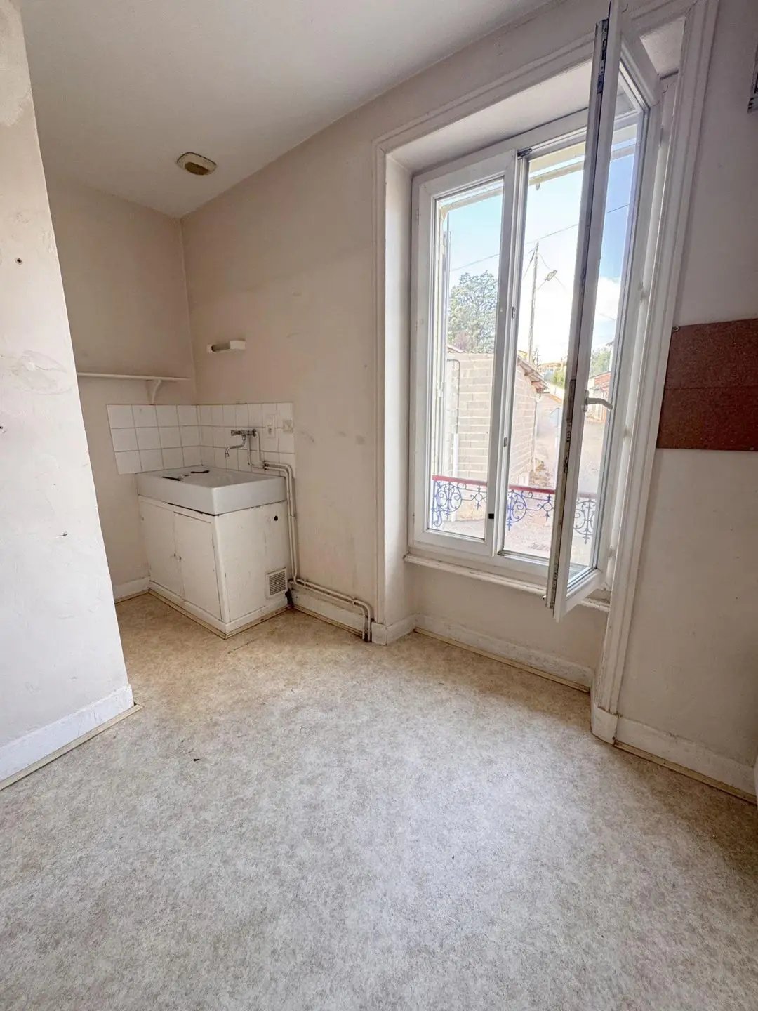 Appartement à louer, 77m², Coutouvre