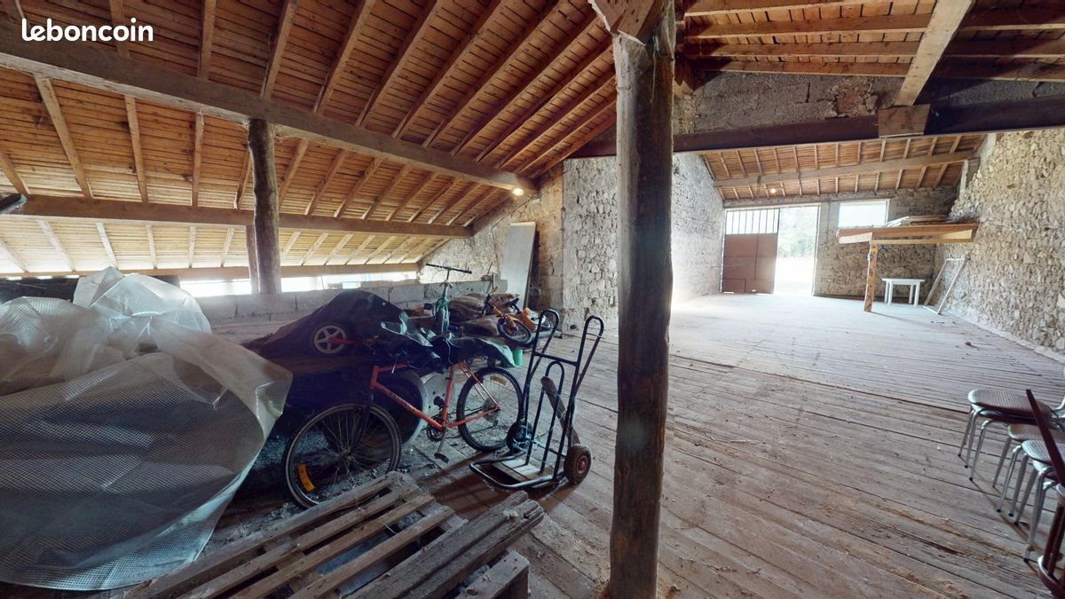 Maison à vendre, 100m², Saint-Maurice-en-Gourgois