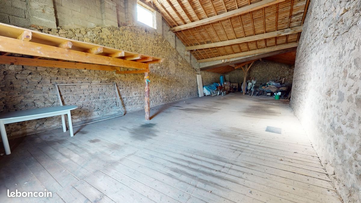 Maison à vendre, 100m², Saint-Maurice-en-Gourgois