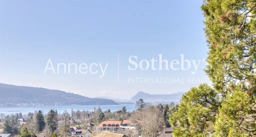 Maison à vendre, 277m², Menthon-Saint-Bernard