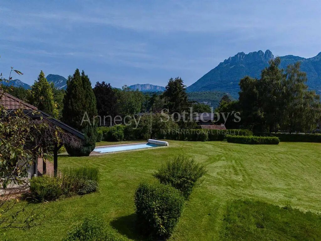 Maison à vendre, 244m², Saint-Jorioz