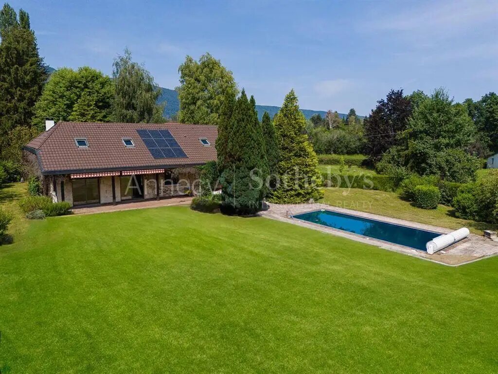 Maison à vendre, 244m², Saint-Jorioz