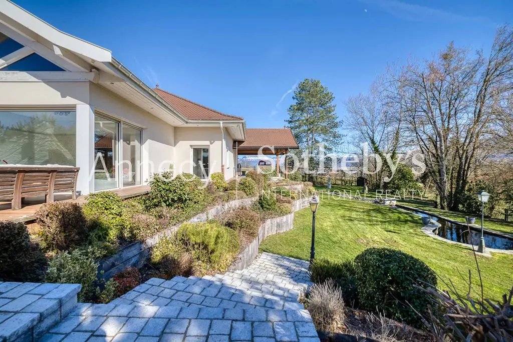 Maison à vendre, 660m², Chapeiry