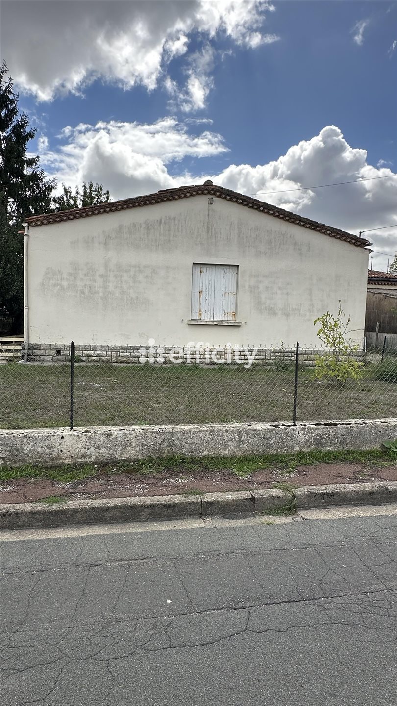 Maison à vendre, 4m², Saintes