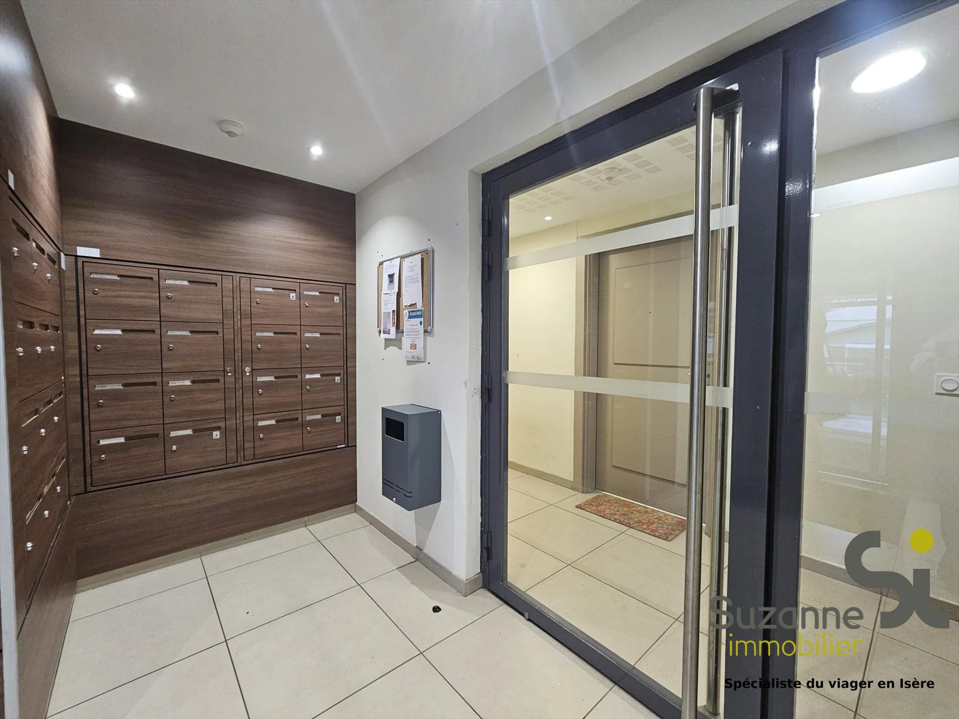 Appartement à vendre, 39m², Saint-Egrève