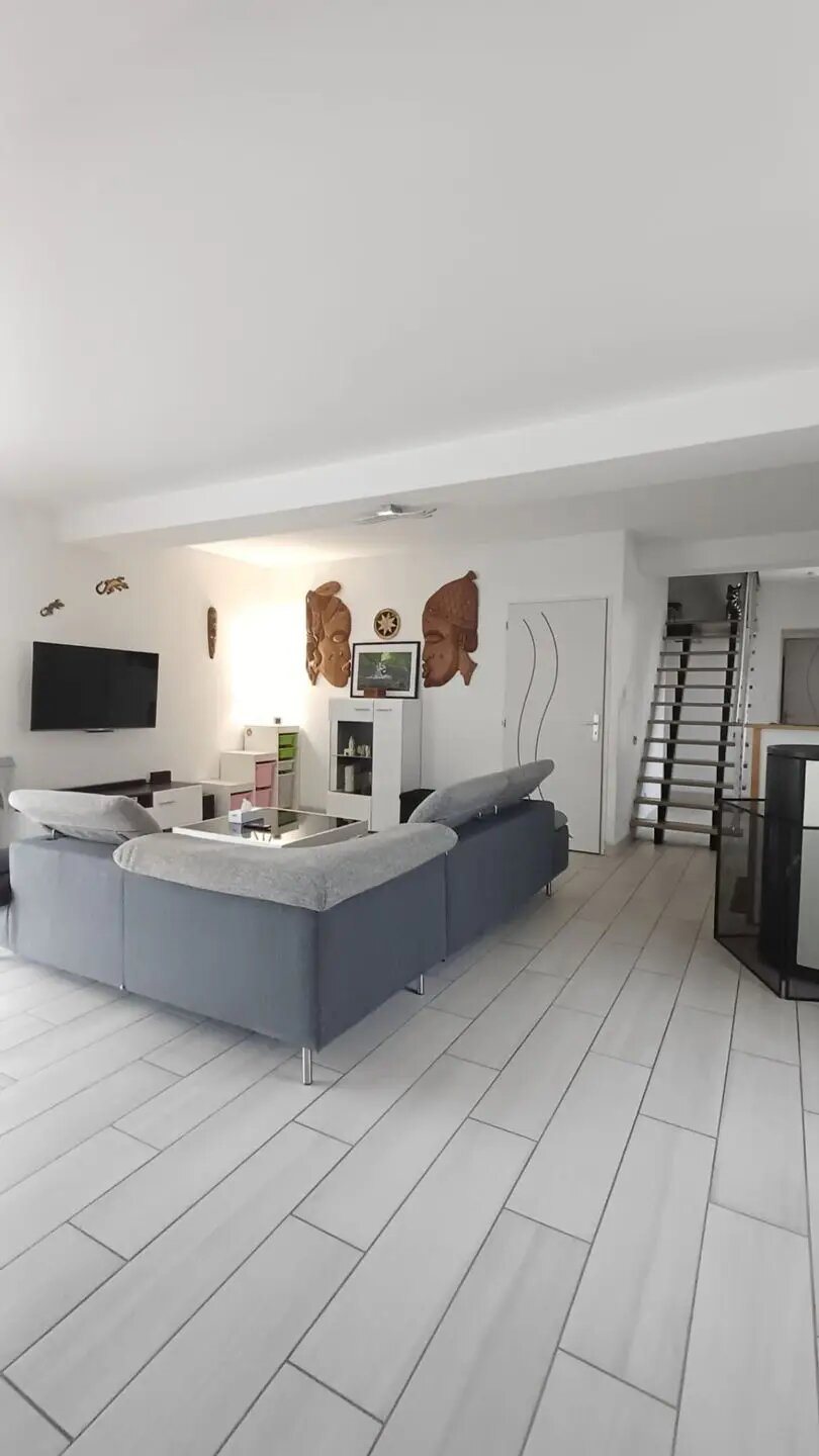 Maison à vendre, 138m², Charmeil